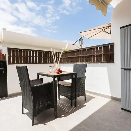 Home2book Oceans Of Calm Apt, Terrace & Pool Διαμέρισμα