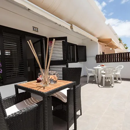 Home2book Oceans Of Calm Apt, Terrace & Pool Apartment