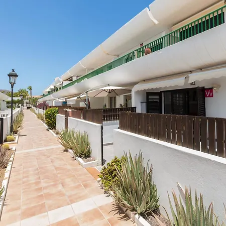Home2book Oceans Of Calm Apt, Terrace & Pool *