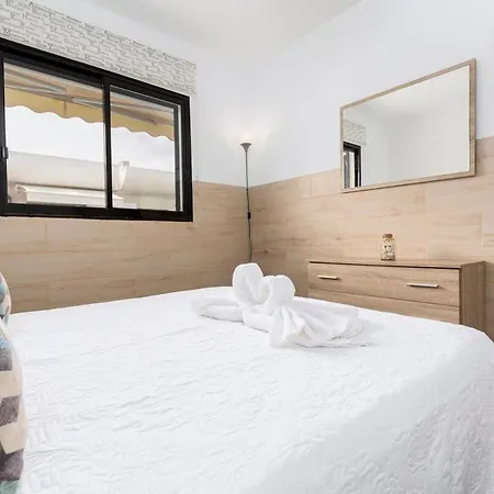 Home2book Oceans Of Calm Apt, Terrace & Pool * Corralejo